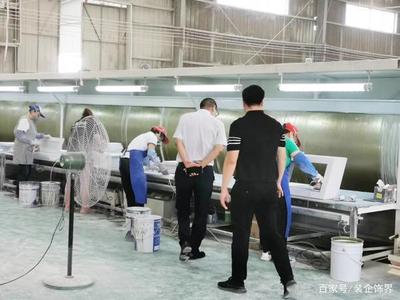 北京紫名都装饰董事长尤月林考察曲简全屋定制品牌工厂店